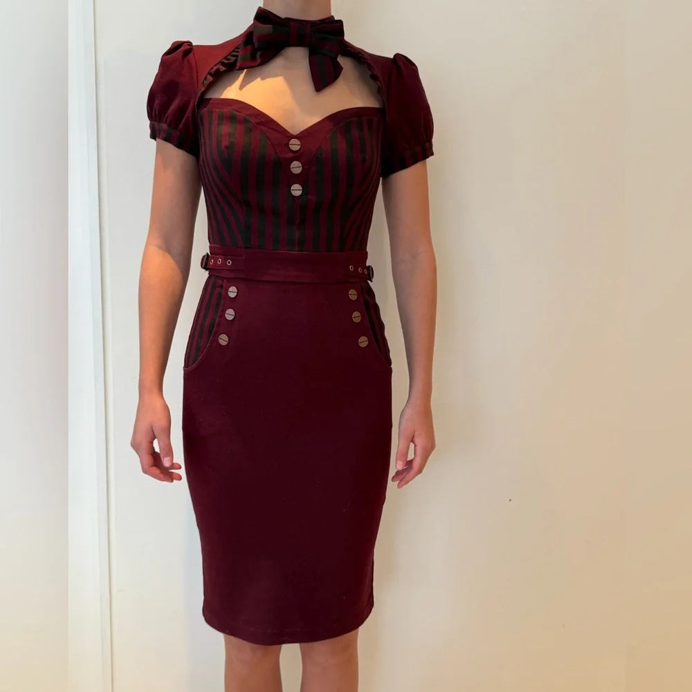 Chic Burgundy Striped dress - Picture 6 of 9